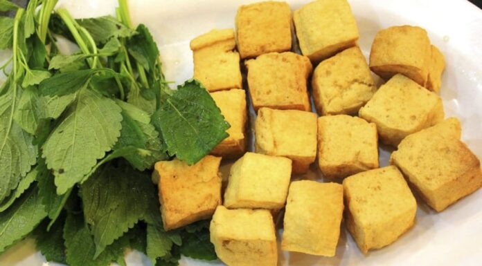 The Secret to Frying Tofu: Achieving a Crispy Exterior with a Soft Interior, Say Goodbye to Sticking!