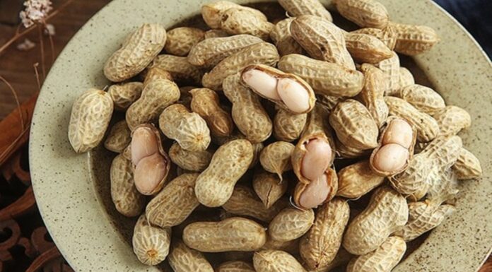 “Unlock the Power of Peanuts: Discover the Surprising Health Benefits”