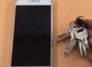 The 3 Things You Should Never Place Your Phone With: A Guide to Avoiding Unnecessary ‘Risks’