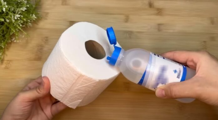Why Pouring White Vinegar on Toilet Paper is Beneficial
