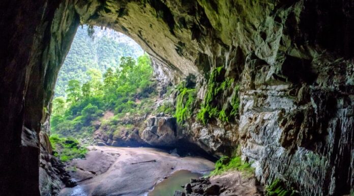 Hang En – A Unique Natural Wonder: An Unforgettable Experience in the World’s Third Largest Cave