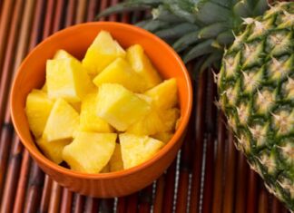 What’s the Deal with Soaking Pineapple in Salt Water?