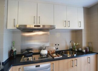 The Great Kitchen Debate: Electric or Gas Stovetops—Which is the More Cost-Effective Option for Your Family?