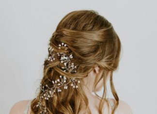 4 Essential Nutrient Groups for Strong and Healthy Hair