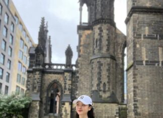 The Alluring Charisma of a French-Educated Beauty from Nghe An: Captivating Grace and Aristocratic Charm