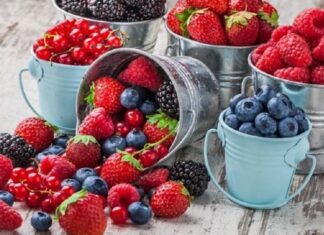 The Ultimate Guide to Fruit-Powered Beauty: Discover the Skin-Enhancing, Figure-Flattering, and Weight-Loss Wonders of Nature’s Candy.