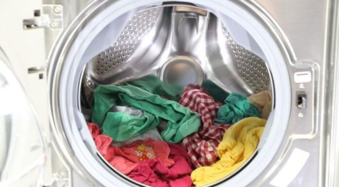 5 Common Washing Machine Mistakes That Make Your Clothes Dirtier