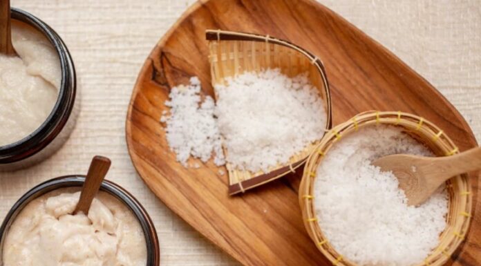 The Secret to a Clean and Healthy Scalp: Revitalize Your Hair with This Inexpensive Ingredient.