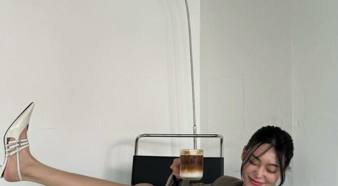 The Ultimate Style Guide for Petite Women: 4 Fashion Hacks to Help You Shine.