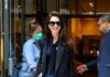 5 Ways to Style Jeans for Women Over 40 This Fall and Winter, à la Anne Hathaway