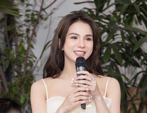 The Power of E-Commerce: Secure Your Future with In-Demand Skills and a Lucrative Side Hustle