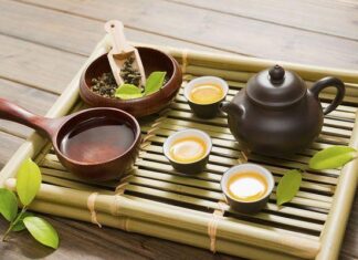 The Perfect Pairing: Tea Time with Mooncakes for a Slender Figure
