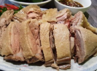 The Ultimate Hack to Pluck a Duck in a Flash: Even Stubborn Pin Feathers Will Be a Thing of the Past With This Quick and Easy Method.