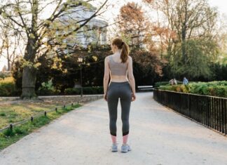 What is Silent Walking? Benefits of Walking in Silence