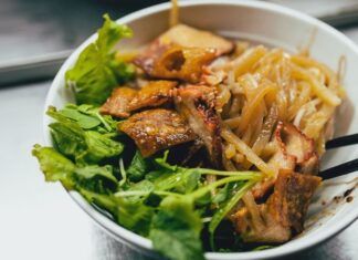 What is Cao Lau? The Origin and Simple Recipe for this Iconic Vietnamese Dish.