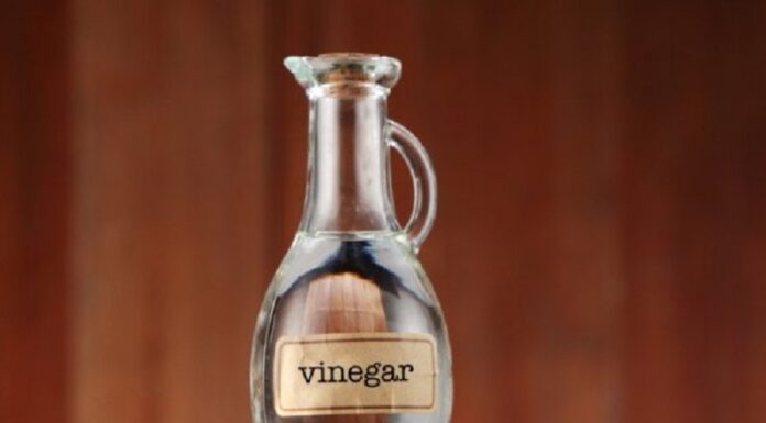 The Ultimate Guide to Sparkling Clean Pots and Pans: 8 Magic Ingredients to Remove Stubborn Stains with Ease