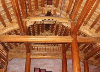 What is a Ridge Beam? Superstitions and Taboos Around House Ridge Beams.