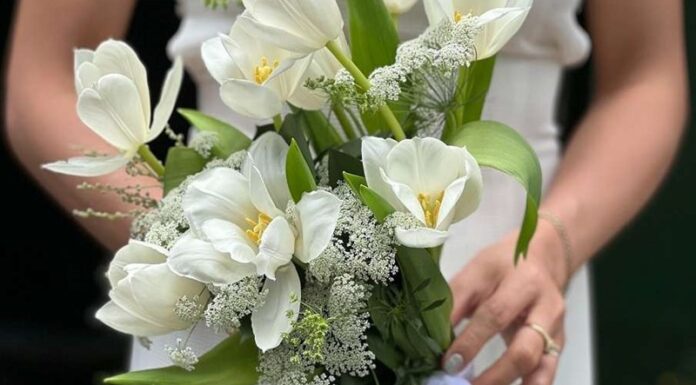 The Ultimate Guide to Choosing the Perfect Wedding Bouquet Flowers
