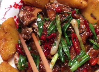 “A Delicious and Non-Fishy Take on Braised Blue Mackerel”