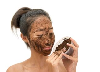 “Don’t Throw Away That Coffee Ground – It’s a Beauty Hack and a Household Hero”