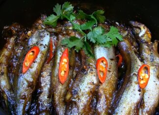 The Ultimate Guide to Spicy Braised Fish Roe: A Flavorful Homestyle Dish