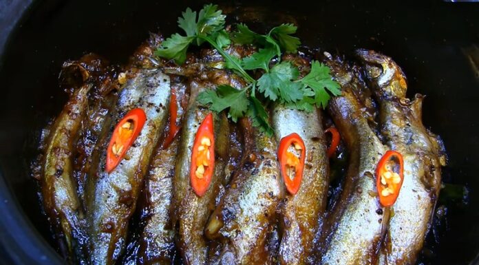 The Ultimate Guide to Spicy Braised Fish Roe: A Flavorful Homestyle Dish