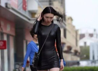 Why You Shouldn’t Wear Heels With Your Summer Dress: 3 Alternative Shoe Styles for a Perfect Ensemble.