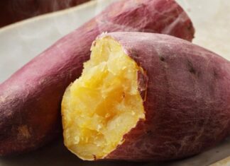 The Ultimate Guide to Perfectly Fluffy, Buttery Boiled Potatoes – Unveiling the Secret to Deliciousness Without the Hassle.