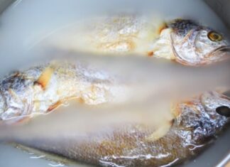 Eliminate Fish Odor with This Soaking Solution