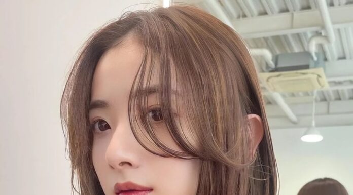 Conquer Summer with 5 Flawless Brown Hair Colors That Complement Fair Skin Tones.