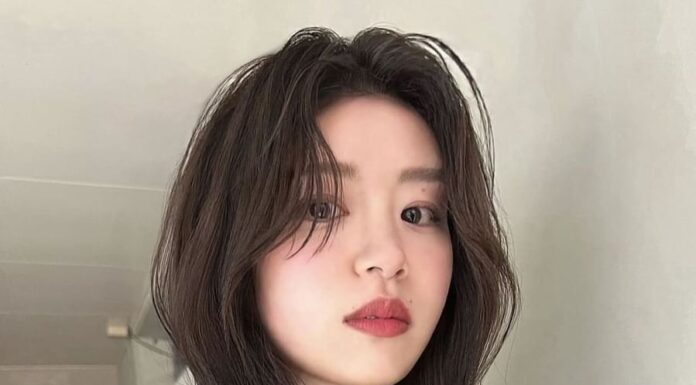 The Secret to Looking Younger: 5 Hairstyles for Women Over 40 to Turn Back Time