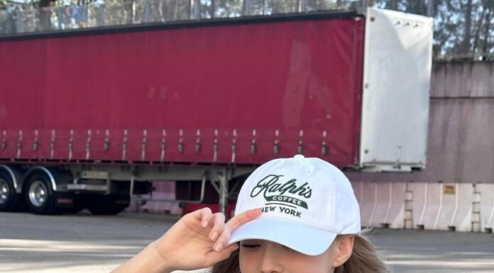 5 Cute Hairstyles to Try with a Baseball Cap