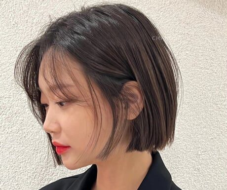 7 Short Haircuts That Suit Any Face Shape and Make You Look Younger