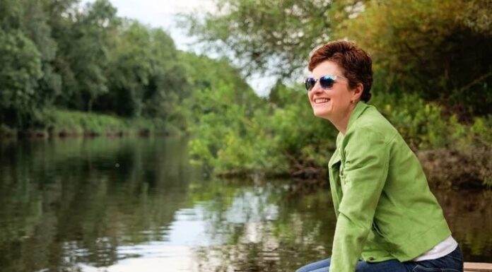 Why You Should Wear Sunglasses Even When It’s Cloudy