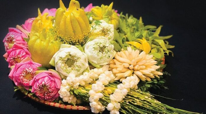 The Power of Flowers: Unveiling the Superstitions Behind Altar Arrangements for Mid-July