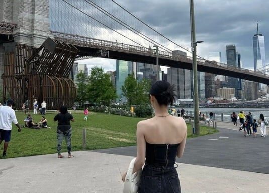 The Ultimate Guide to K-pop’s Most Toned and Terrific Female Stars: Rosé’s Perfect Physique and the Rise of the Gen 2 Sirens