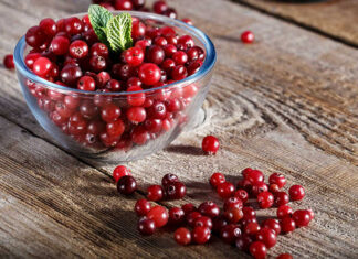 Is It Safe for Pregnant Women to Drink Cranberry Juice?