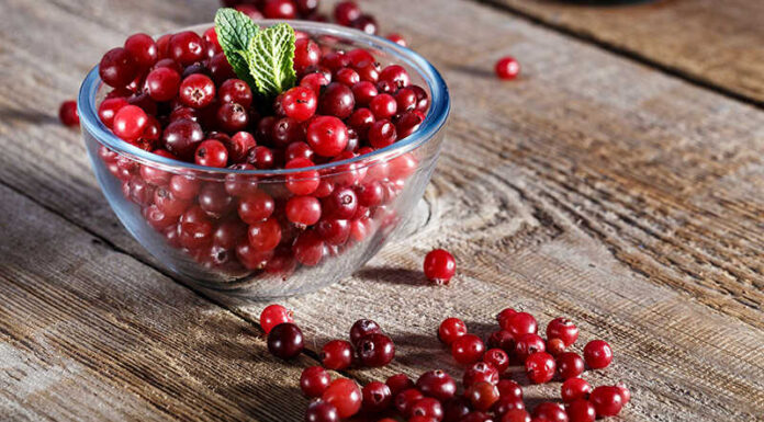 Is It Safe for Pregnant Women to Drink Cranberry Juice?