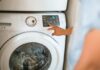 “Laundry Still Smells After Washing? This Handy Hack Will Solve That”