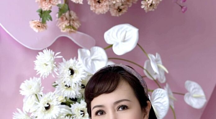 “Ageless Beauty”: The Secret to Actress Huyen Lizzie’s Mother’s Youthful Looks at 60