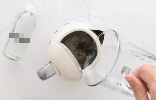 The Ultimate Guide to Descaling Your Kettle: Transform Years of Built-Up Limescale into a Sparkling Clean with Just One Boil