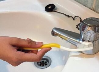 The Ultimate Guide to Sparkling Clean Faucets and Showerheads