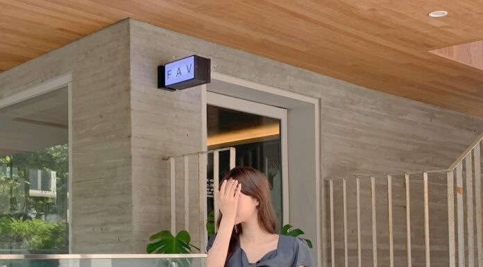 The Ultimate Guide: 5 “Magic” Outfit Formulas for Petite Women in the Workplace