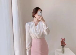 The Ultimate Guide: 5 “Small but Mighty” Accessories for an Elegant Look After 40