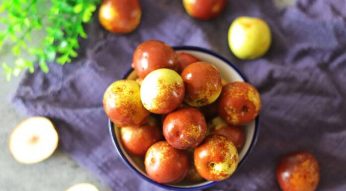 “The Secret to Selecting the Sweetest Apples: A Grower’s Guide to the Perfect Red Delicious”