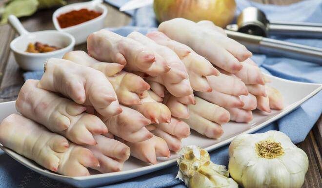 The Ultimate Guide to Pork Trotters: Decoding the Secrets of the Holes.