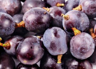 The 3 Types of Grapes Sellers Won’t Touch