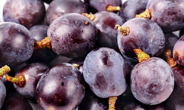 The 3 Types of Grapes Sellers Won’t Touch