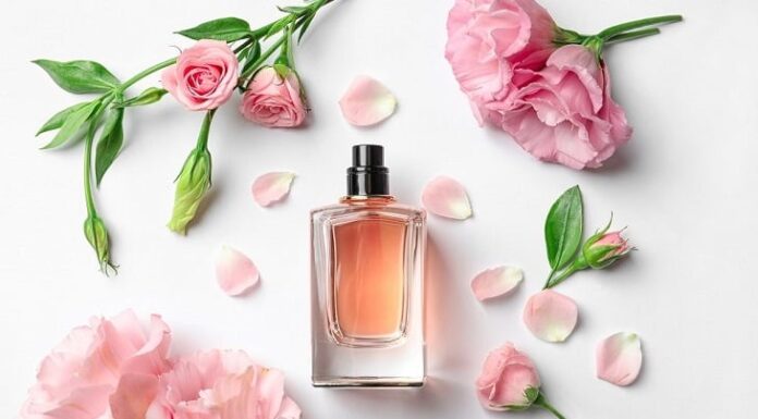 The Ultimate Guide to Making Your Perfume Last All Day: 7 Simple Tips to Smell Great and Leave a Lasting Impression