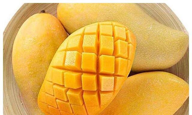 The Ultimate Guide to Choosing the Perfect Mango on the First of the Month: Hard or Soft? The Growers Spill the Beans.